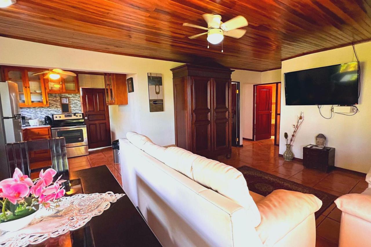 Casa Valentina - Ocean, Nature, Relax, Central Quepos Exterior photo